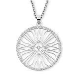 Anhänger - bright daylight