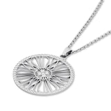 Anhänger - bright daylight